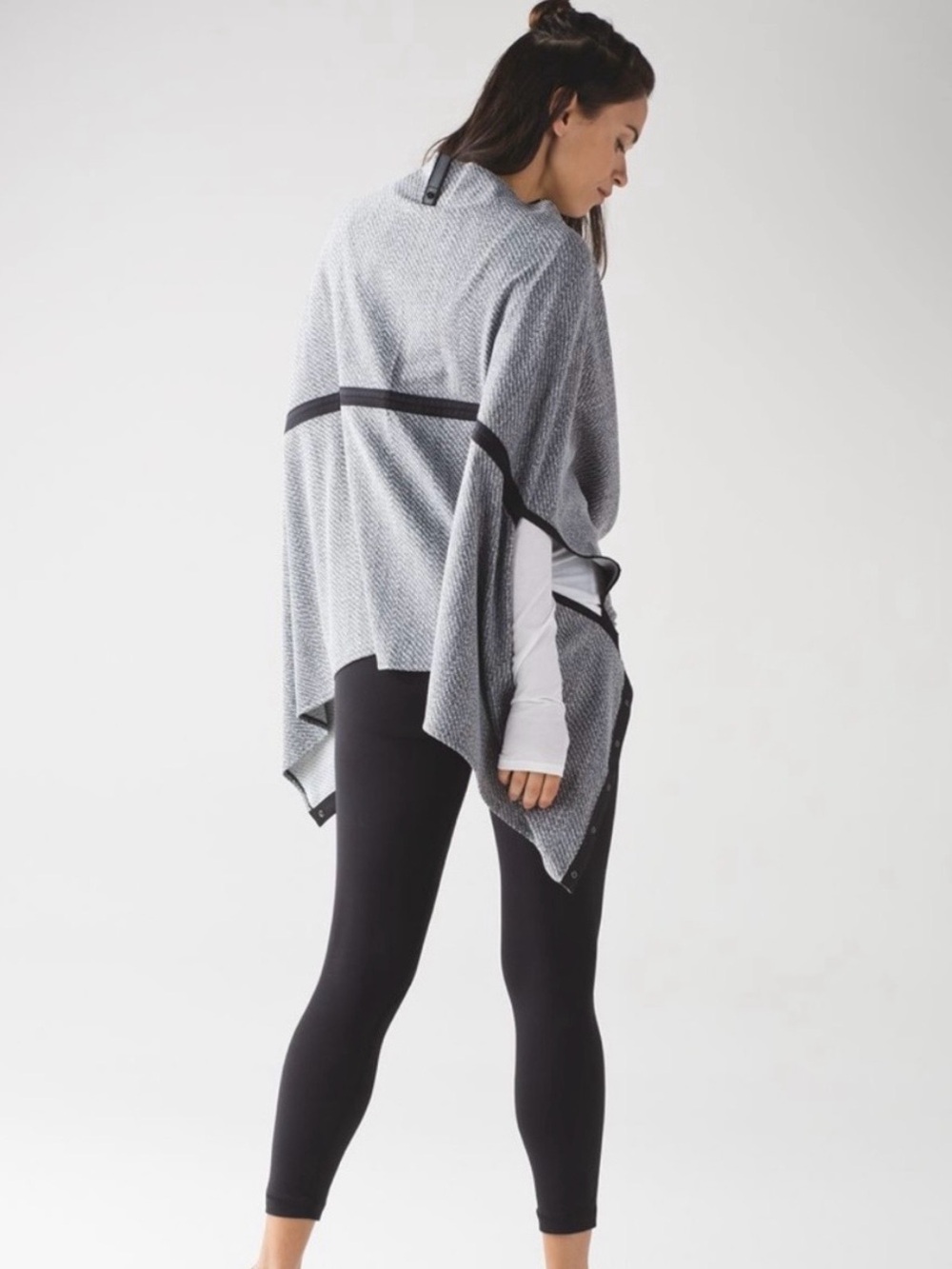 Lululemon Forward Fold Wrap Scarf | Convertible Snap Poncho 58”x26”